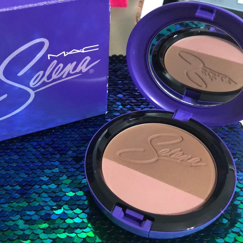 🌟MAC Selena🌟Powder blush in Techno Cumbia